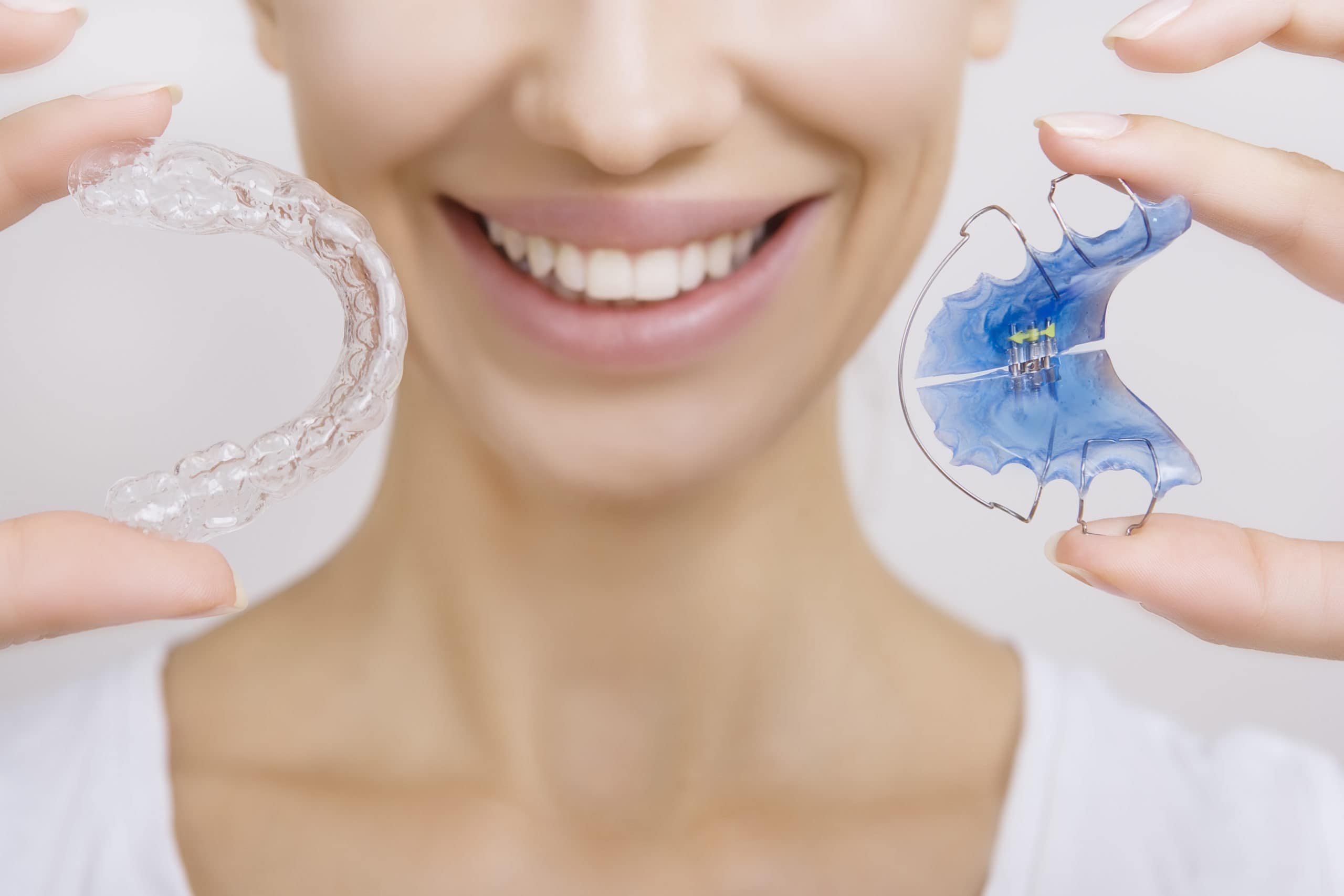 Learn the differences of getting a permanent or removeable retainer.